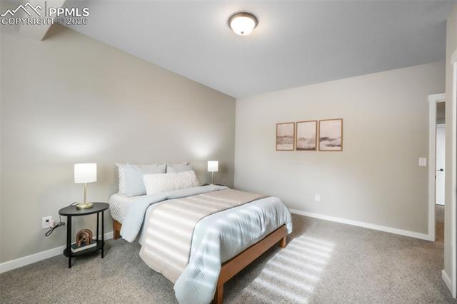 2573 Lakes Edge Drive