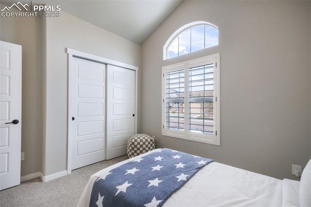 2573 Lakes Edge Drive