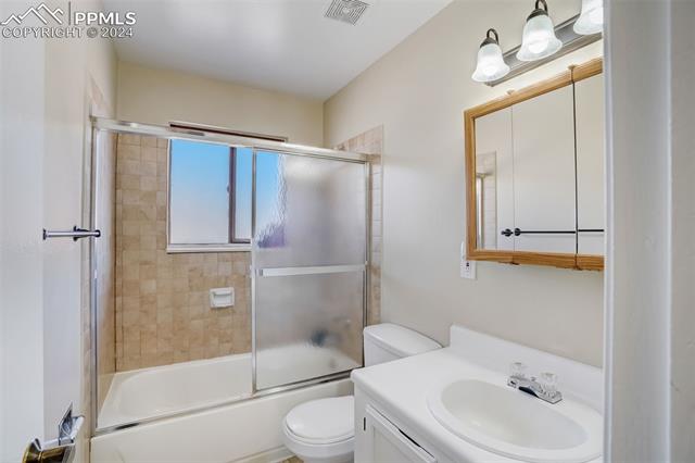 609 Bennett Avenue Unit: A