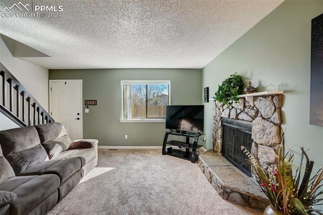 609 Bennett Avenue Unit: A