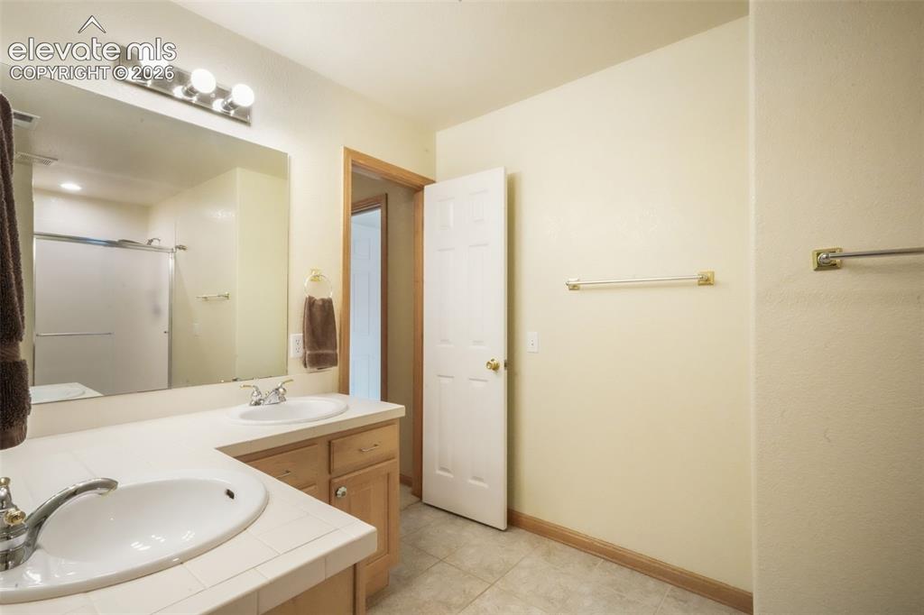 1590 Longview Circle