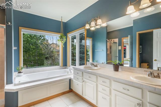 1590 Longview Circle