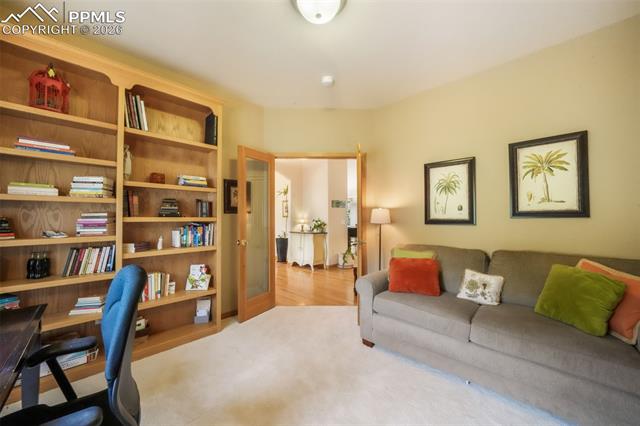 1590 Longview Circle