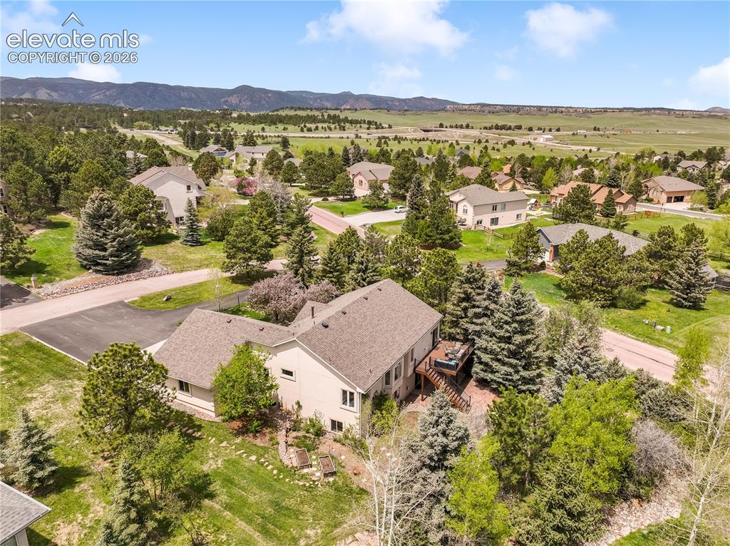 1590 Longview Circle