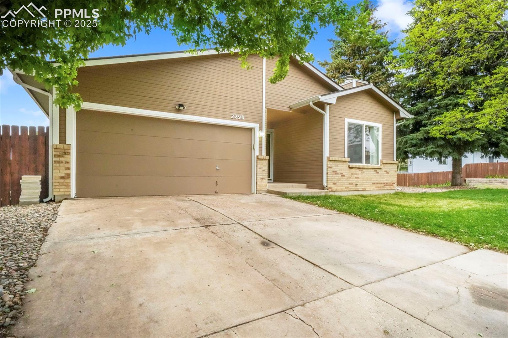 2290 Calistoga Drive