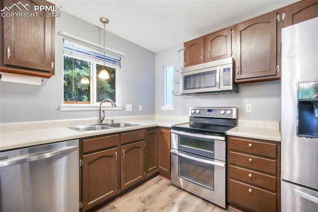 2290 Calistoga Drive