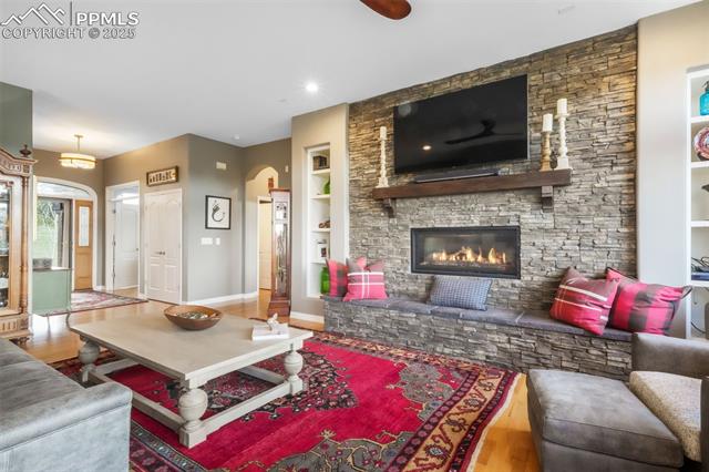 1236 Castlecombe Lane