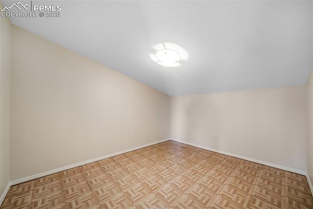 1223 Villa Grove