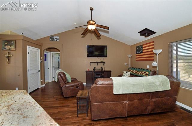 573 Empire Road