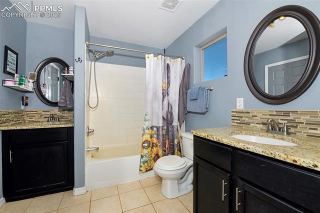 573 Empire Road