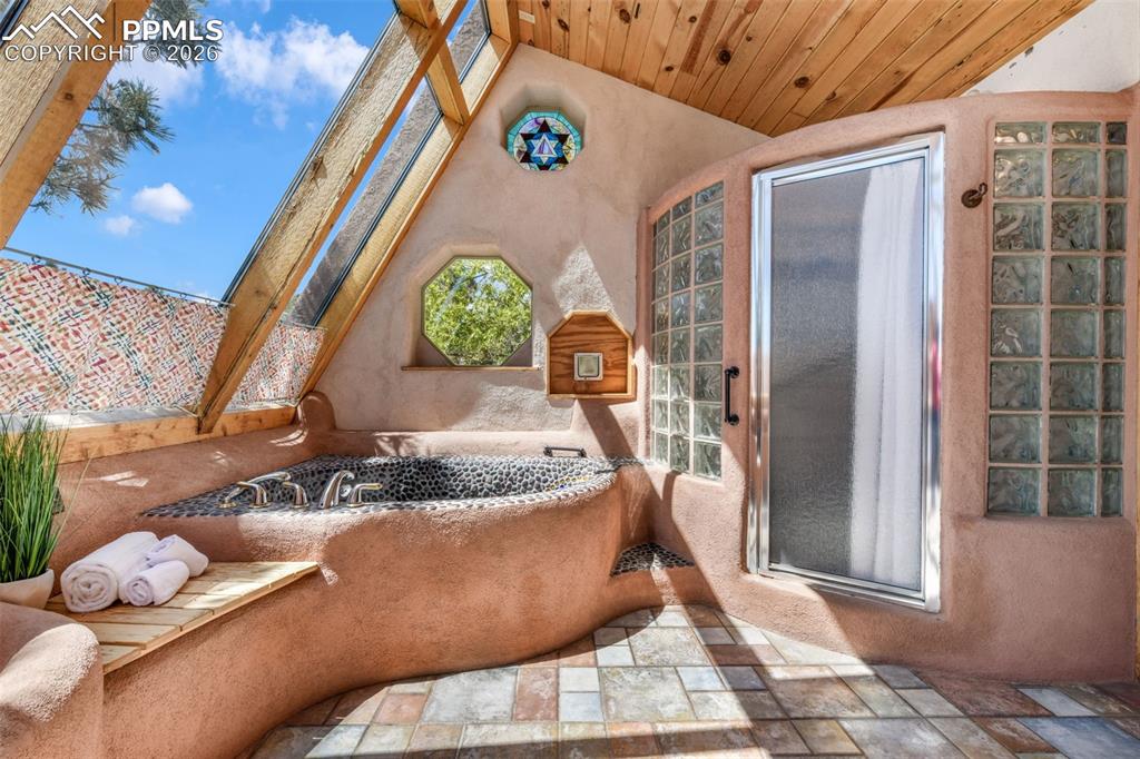 8020 Toltec Lane