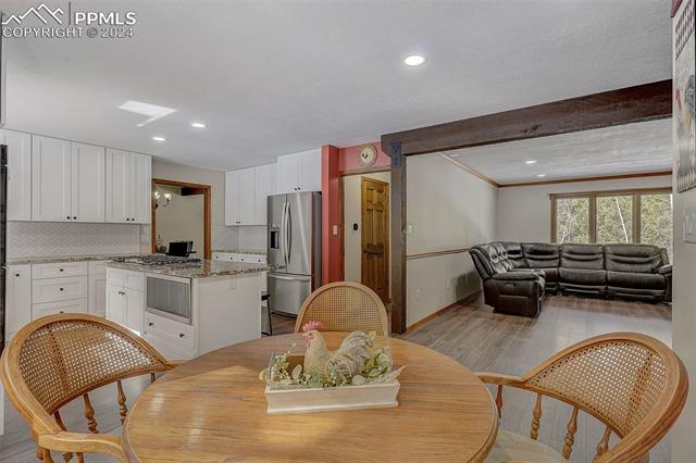 1315 W Bowman Avenue