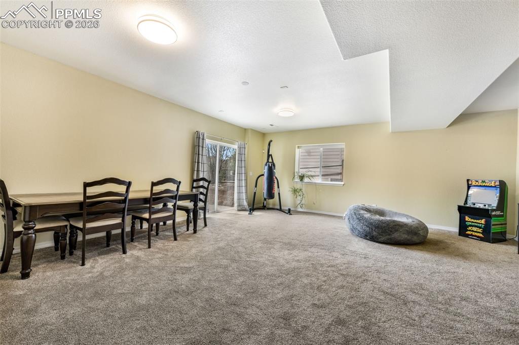 995 Diamond Rim Drive