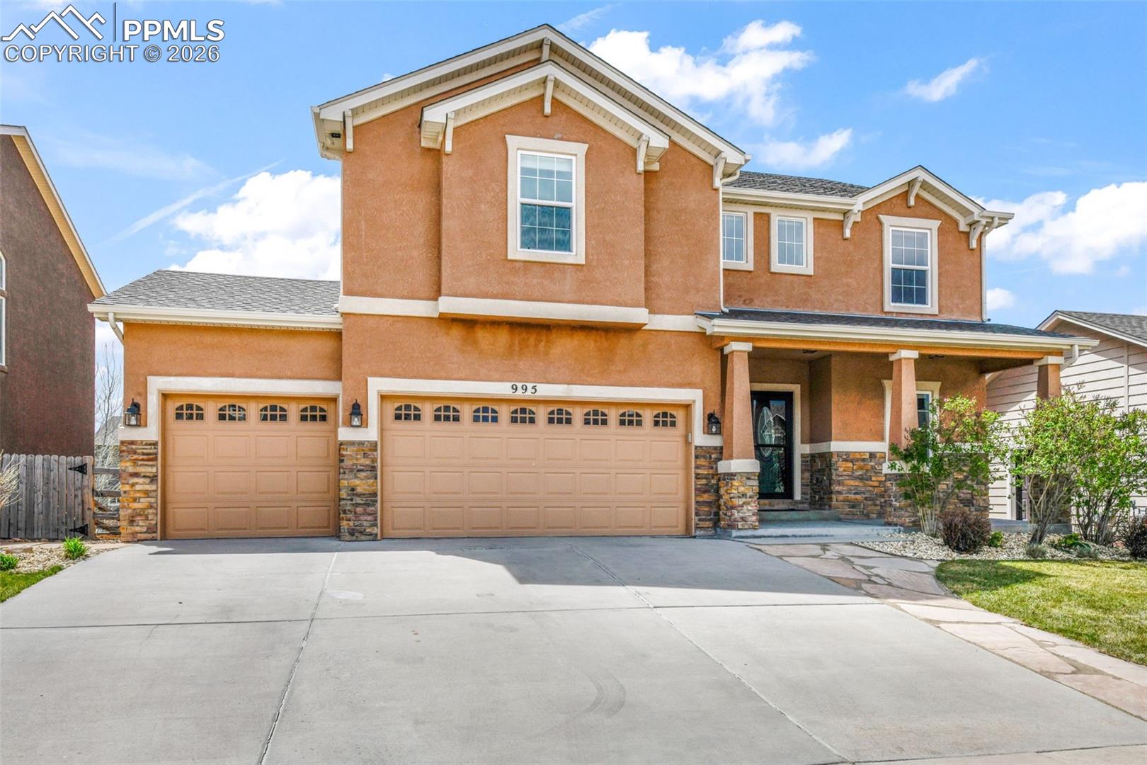 995 Diamond Rim Drive