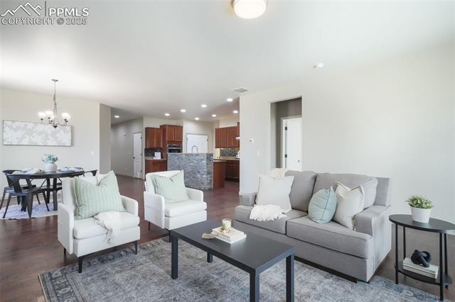 5584 Turnbury Circle