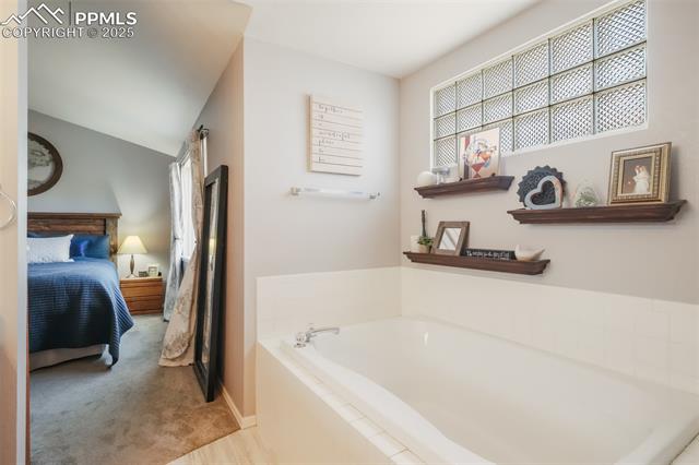 1033 Quarterhorse Trail