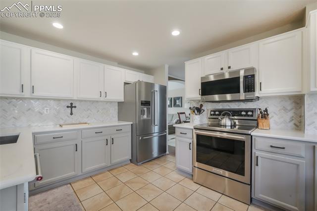 1033 Quarterhorse Trail