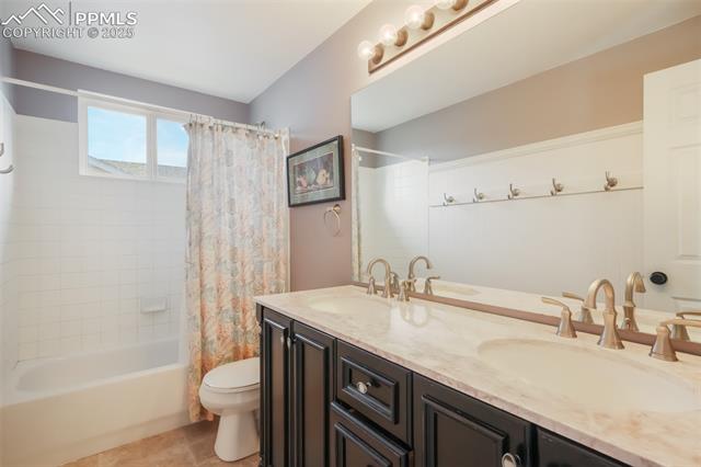 1033 Quarterhorse Trail