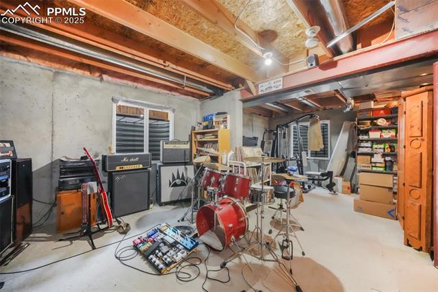 1033 Quarterhorse Trail