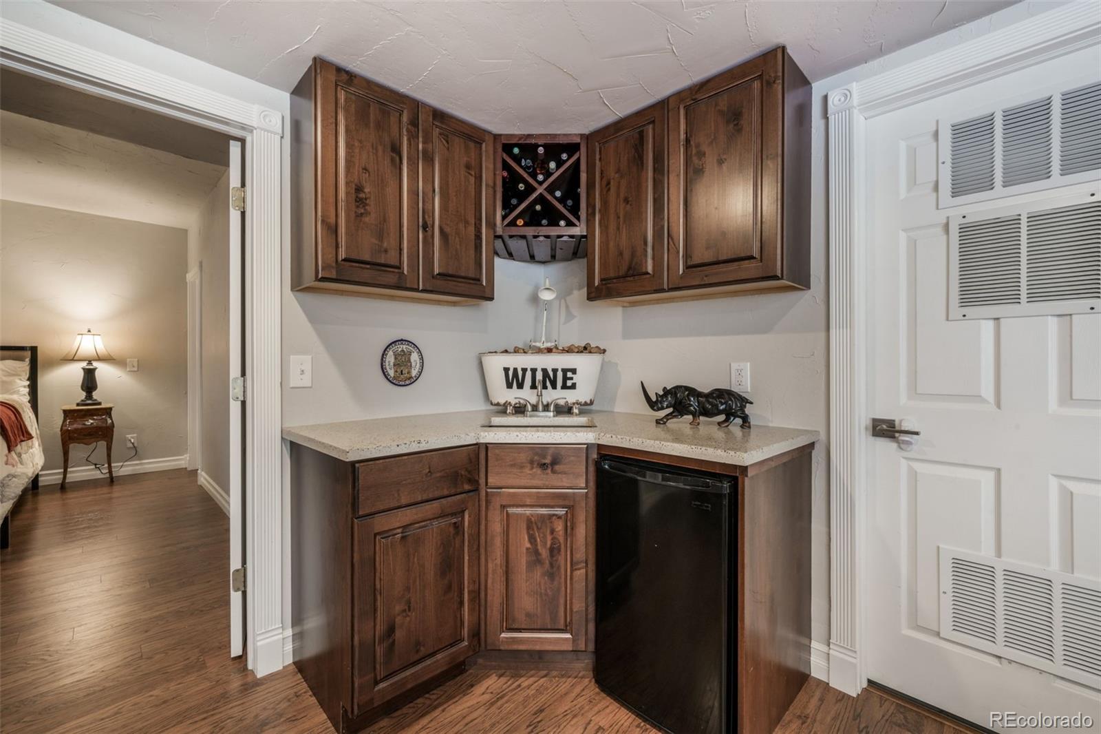 15690 James Gate Place