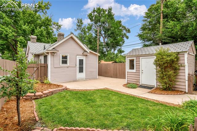 825 Arcadia Place
