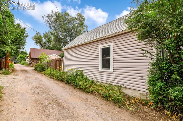 825 Arcadia Place