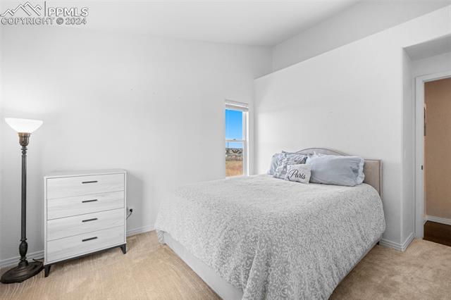 211 Las Lunas Street