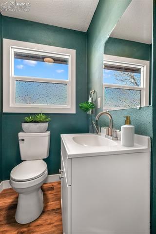 1051 Montrose Avenue