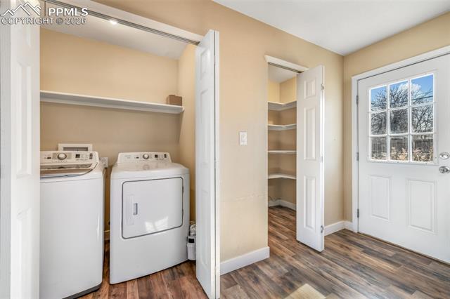 1051 Montrose Avenue