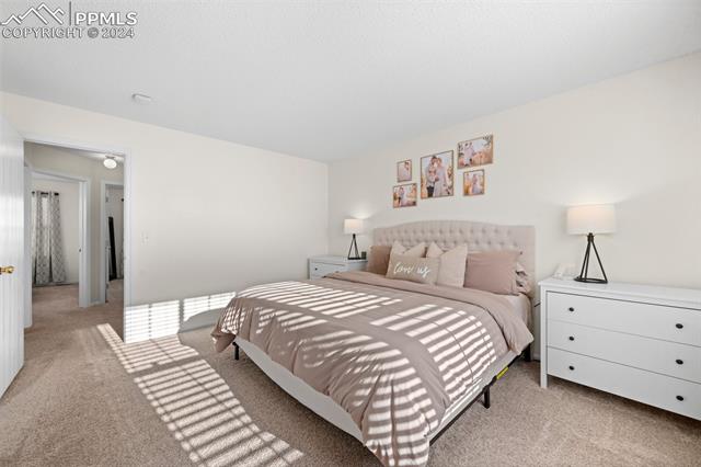 1442 N Stratton Avenue