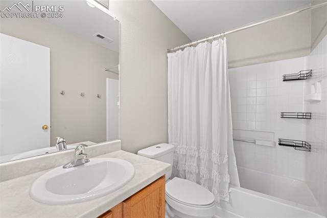 1442 N Stratton Avenue