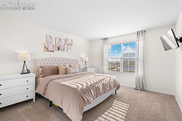 1442 N Stratton Avenue