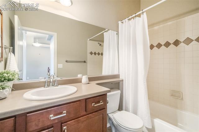 16748 Buffalo Valley Path