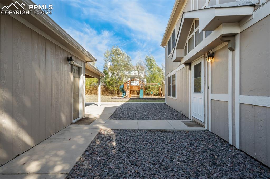 3270 Leoti Drive