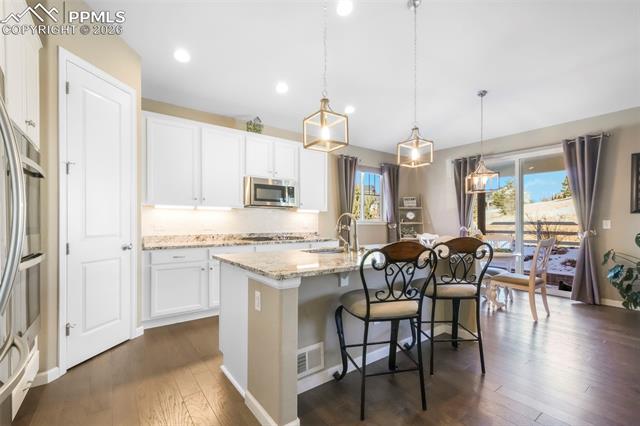 5724 Berry Ridge Way