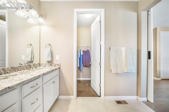 5724 Berry Ridge Way