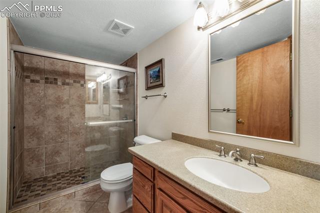 270 Luxury Lane