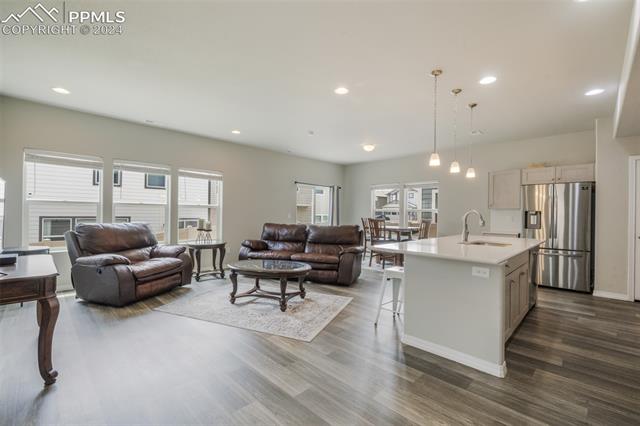 8039 Basaltic Drive