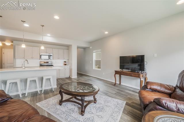 8039 Basaltic Drive