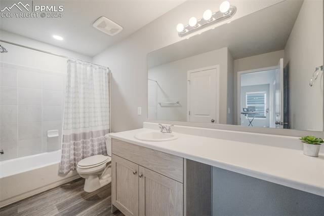 8039 Basaltic Drive