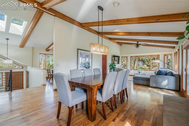 5221 Cliff Point Circle