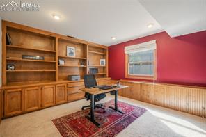 5221 Cliff Point Circle