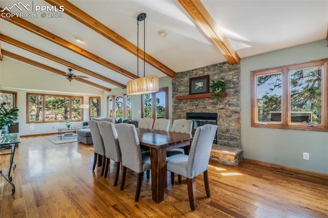 5221 Cliff Point Circle