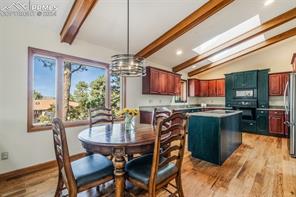 5221 Cliff Point Circle