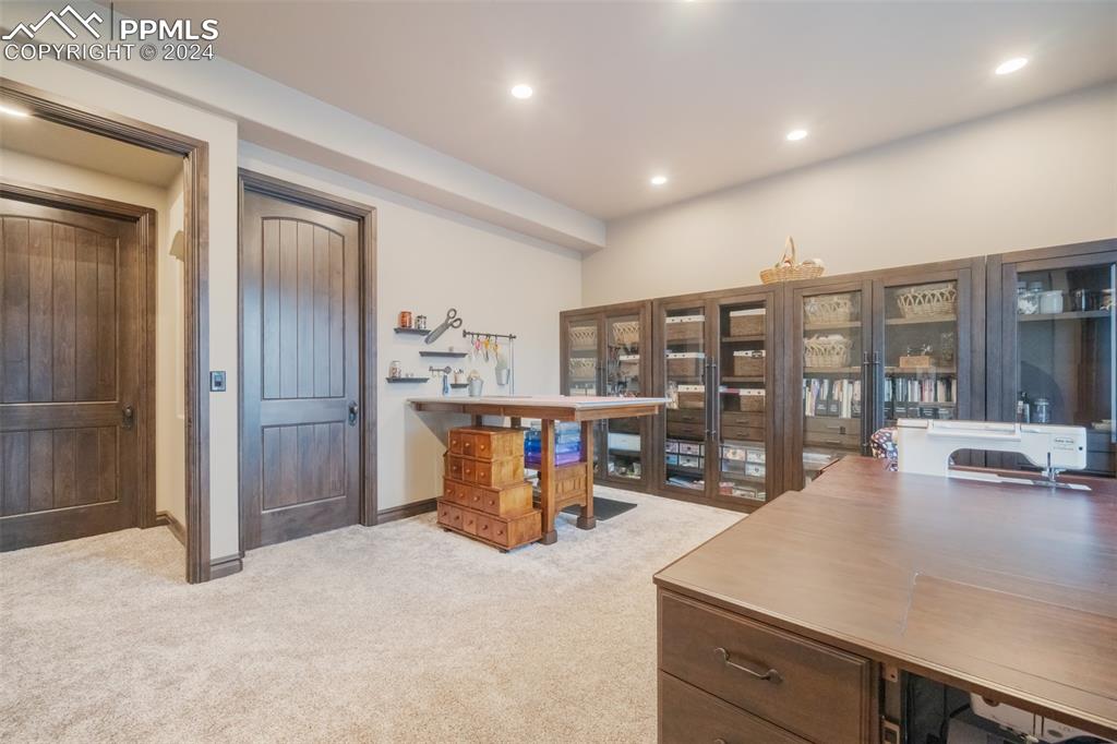 19150 Sixpenny Lane