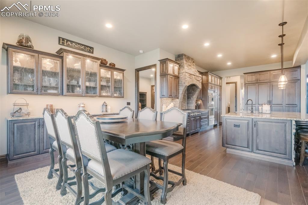 19150 Sixpenny Lane