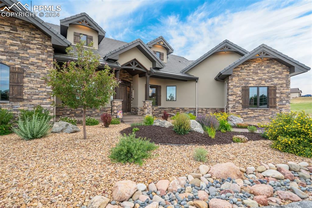 19150 Sixpenny Lane