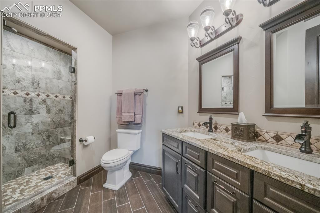 19150 Sixpenny Lane