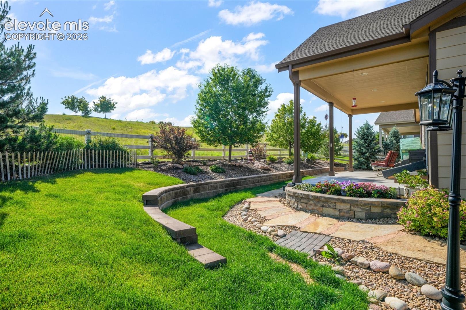 5724 Berry Ridge Way