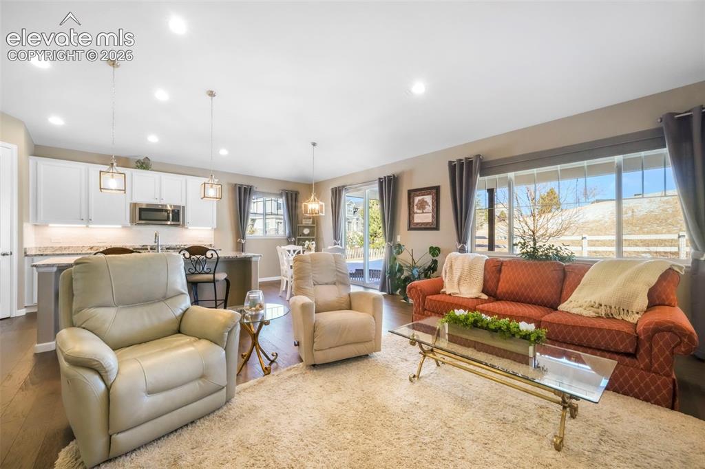 5724 Berry Ridge Way